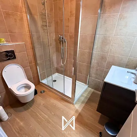 Mystay - Farol Moura Quarteira