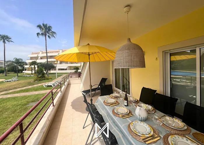 Mystay - Farol Moura Quarteira