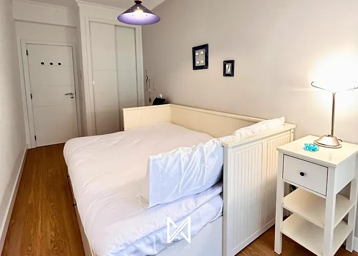 Mystay - Farol Moura *