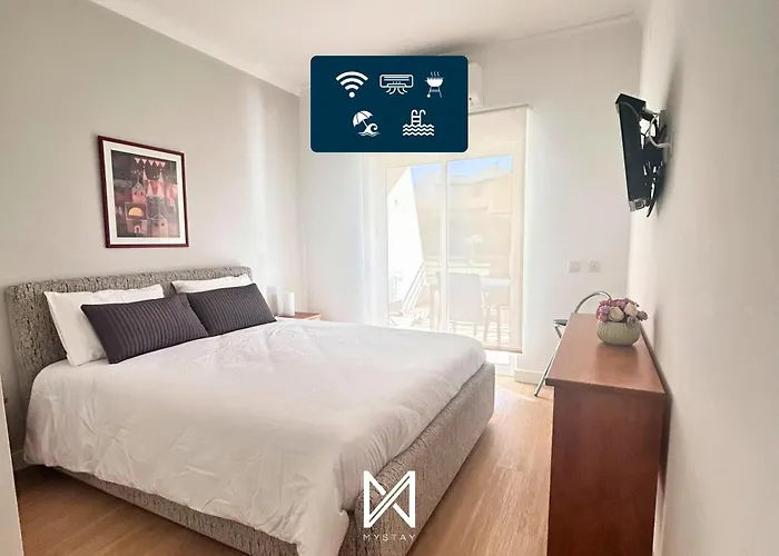 Mystay - Farol Moura *